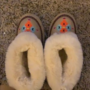 Fuzzy lined Slippers